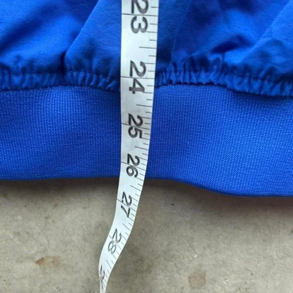 Vintage baby blue Nike center swoosh duke windbreaker crewneck - Picture 4 of 4